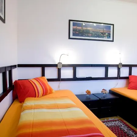 Weiss אלטנשטאדט